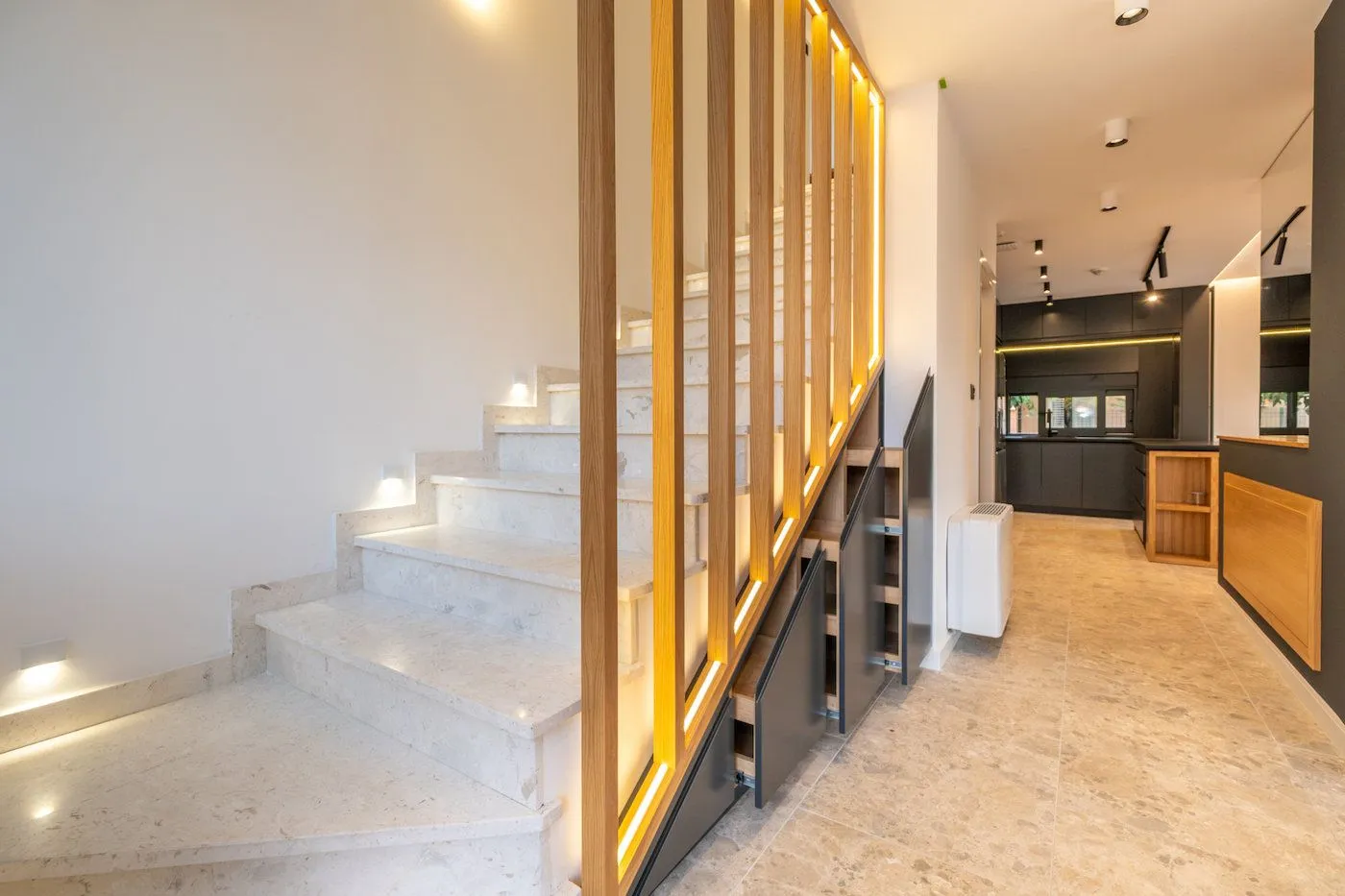 Izdavanje, kuća, 182m², Donja Gorica, Podgorica