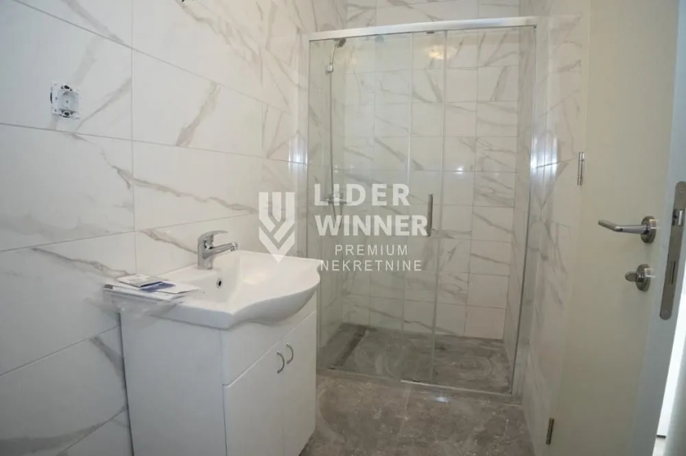 Sale, three bedroom apartment, 70m², Resnik, Beograd