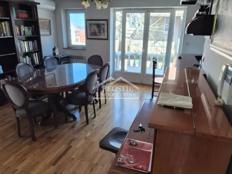 Izdavanje, kuća, 146m², Olimp, Zvezdara Sve Podlokacije - image 1