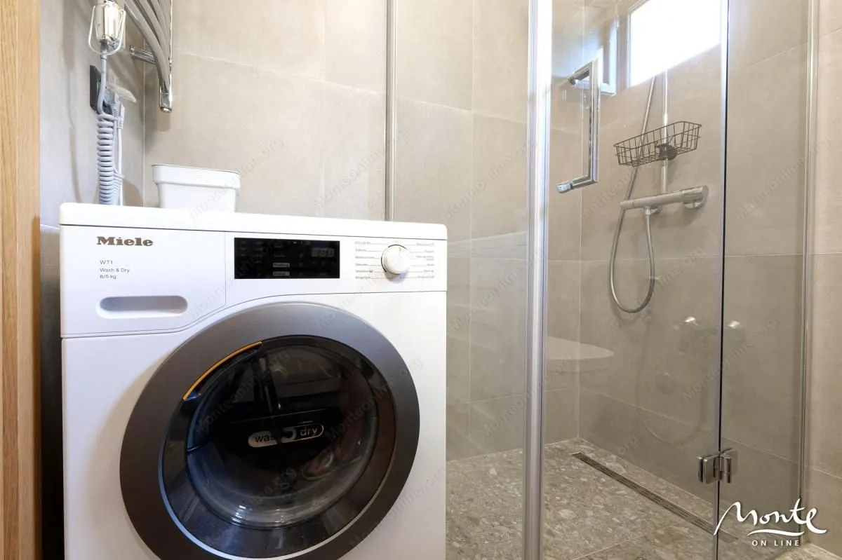 Sale, three bedroom apartment, 77m², Centar, Tivat
