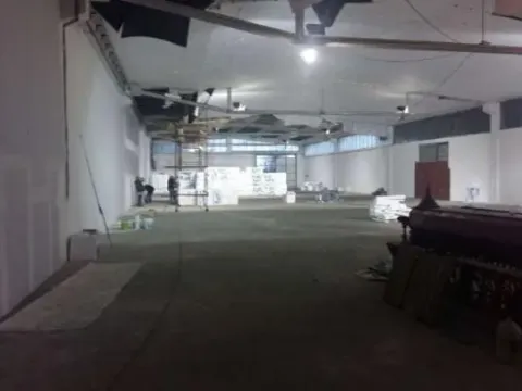 Izdavanje, poslovni prostor, 1377m², Surčin, Beograd - image 3