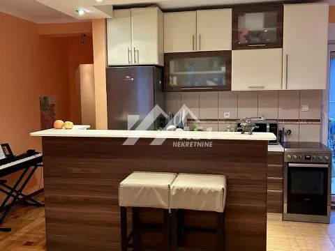 Rent, two bedroom apartment, 55m², Grbavica, Novi Sad Sve Podlokacije - image 3