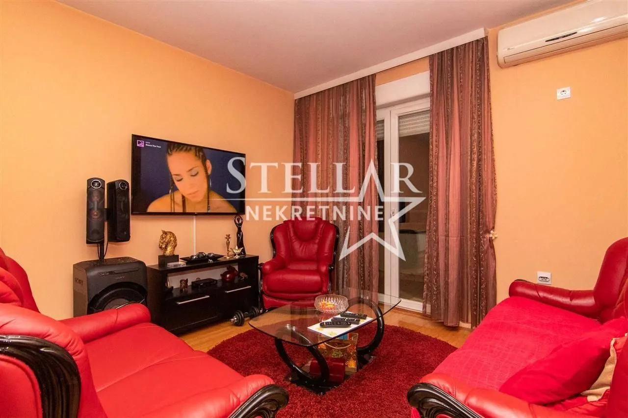 Prodaja, jednosoban stan, 45m², Vezirov Most, Podgorica