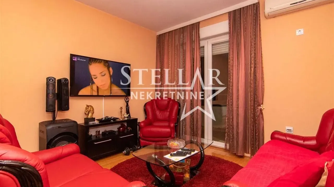 Prodaja, jednosoban stan, 45m², Vezirov Most, Podgorica