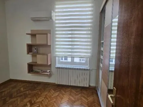 Rent, three bedroom apartment, 82m², Vračar Sve Podlokacije, Beograd - image 6