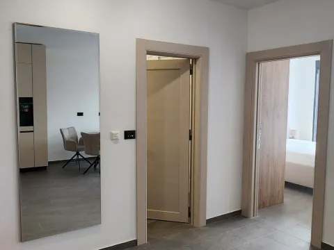 Rent, one bedroom apartment, 53m², Pod Kuk, Tivat - image 3
