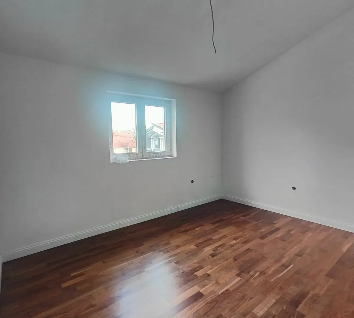 Prodaja, kuća, 250m², Karaburško Polje, Podgorica