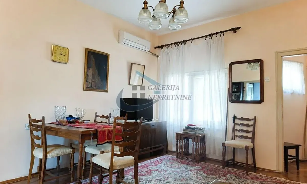 Sale, three bedroom apartment, 66m², Vračar Sve Podlokacije, Beograd