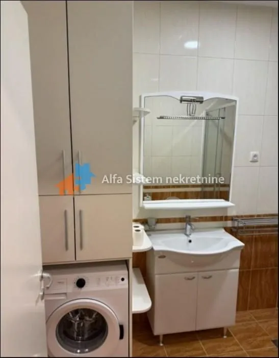 Rent, two bedroom apartment, 70m², Savski Venac, Beograd
