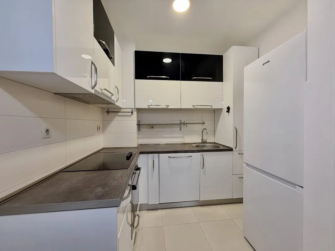 Prodaja, jednosoban stan, 43m², Stari Aerodrom, Podgorica