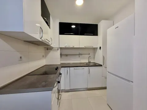 Sale, one bedroom apartment, 43m², Stari Aerodrom, Podgorica - image 8