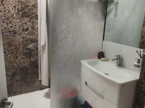 Prodaja, dvosoban stan, 87m², Budva, Crna Gora - image 17