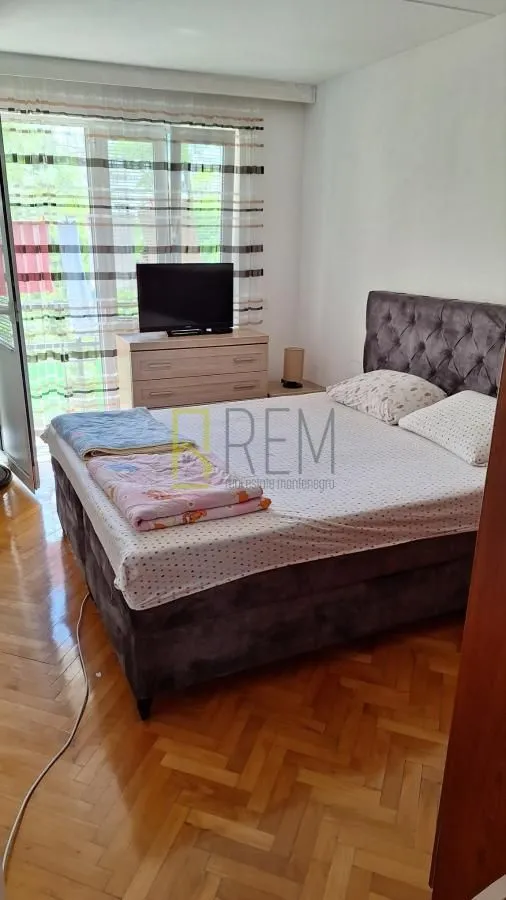 Prodaja, dvosoban stan, 71m², Drpe Mandića, Podgorica