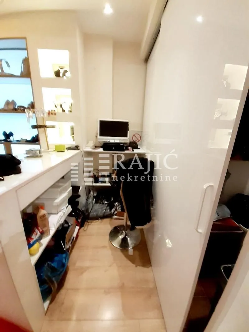Rent, office space, 93m², Stari Grad, Beograd