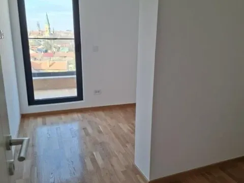 Prodaja, četvorosoban stan, 116m², Pančevo, Srbija - image 5