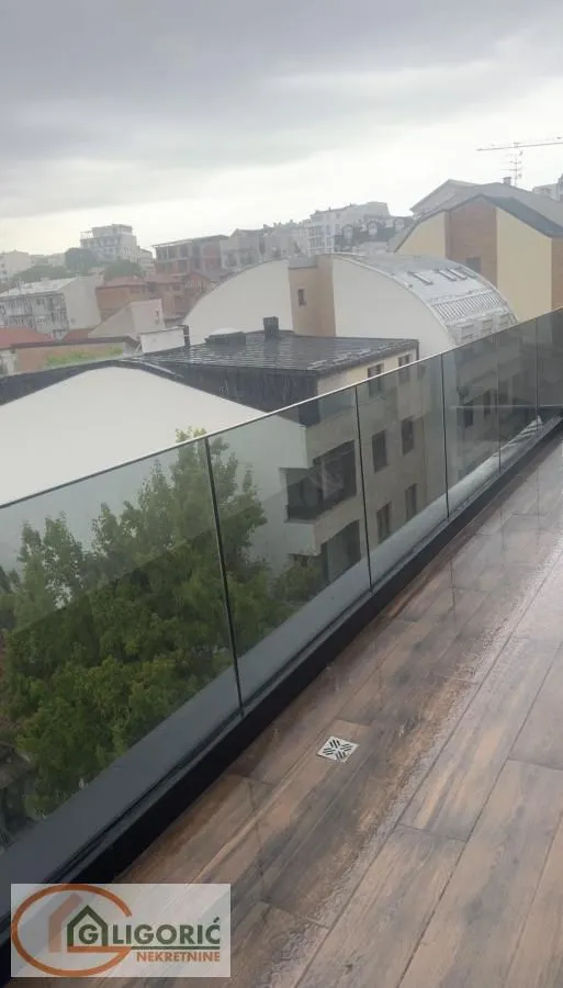 Sale, apartment, 152m², Čubura, Beograd