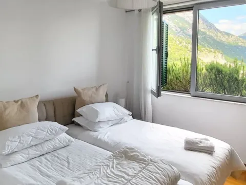 Prodaja, dvosoban stan, 94m², Morinj, Kotor - image 11