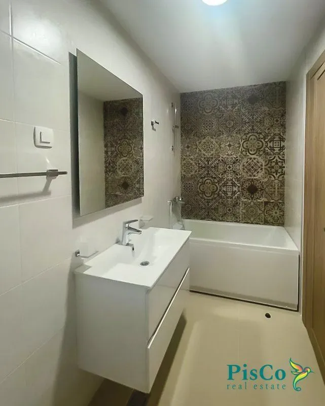Izdavanje, dvosoban stan, 69m², Master Kvart, Podgorica