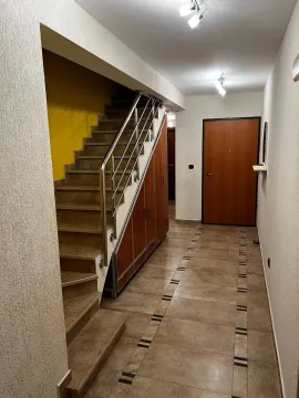 Rent, three bedroom apartment, 183m², Bečići, Budva - image 9