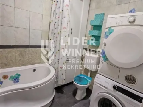 Izdavanje, četvorosoban stan, 120m², Petlovo Brdo, Beograd - image 8