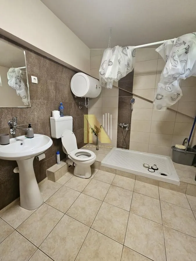 Rent, house, 217m², Sremska Kamenica, Petrovaradin