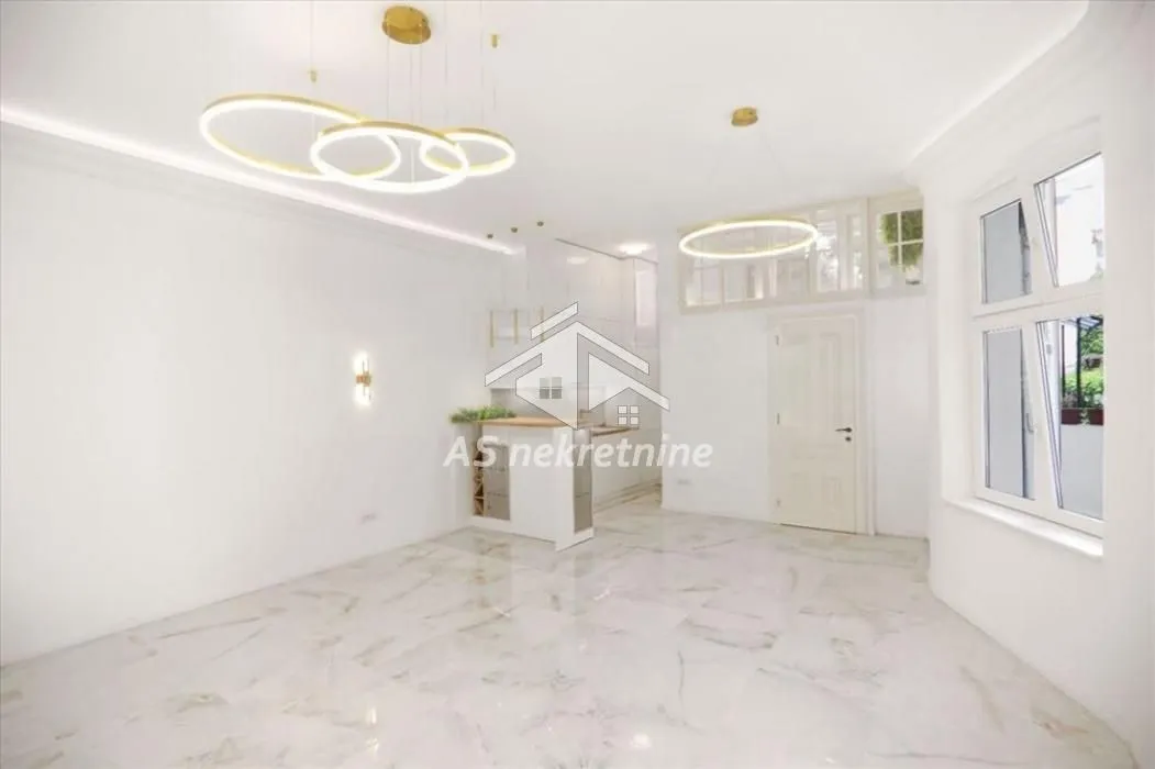 Rent, three bedroom apartment, 106m², Stari Grad, Beograd