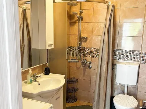 Izdavanje, dvosoban stan, 70m², Masline, Podgorica - image 7