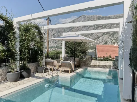 Prodaja, kuća, 181m², Prčanj, Kotor - image 17