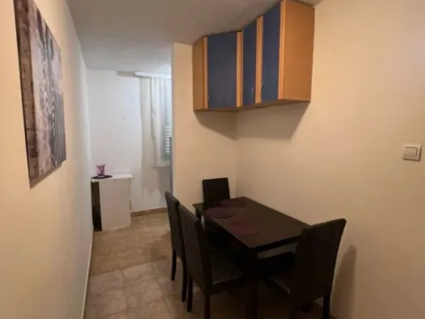 Izdavanje, garsonjera, 39m², Petrovac, Budva - image 3