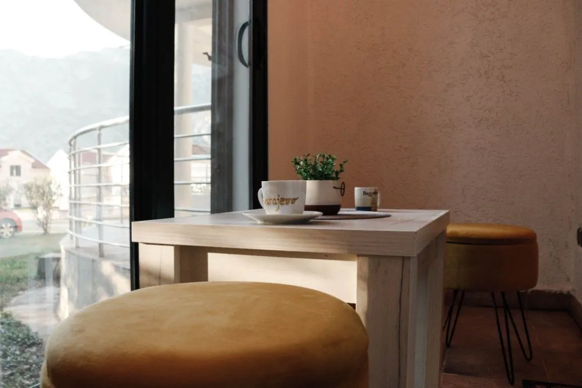 Prodaja, dvosoban stan, 65m², Risan, Kotor