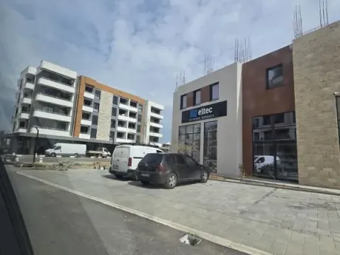 Prodaja, jednosoban stan, 65m², Ulcinj, Crna Gora - image 8