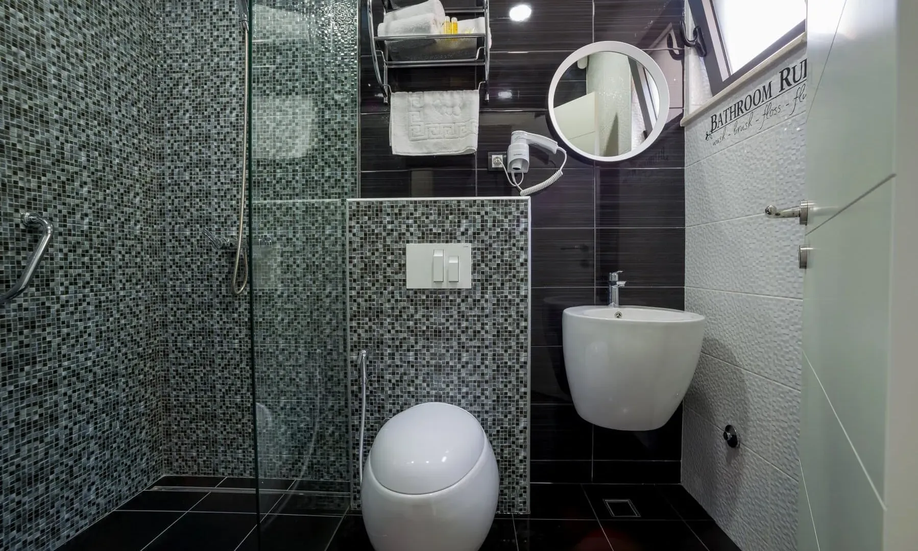 Rent, house, 150m², Stoliv, Kotor
