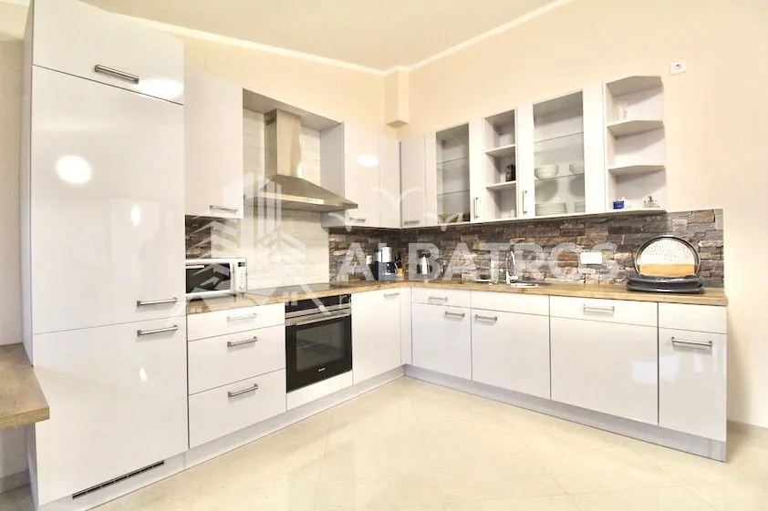 Rent, two bedroom apartment, 140m², Bar, Crna Gora