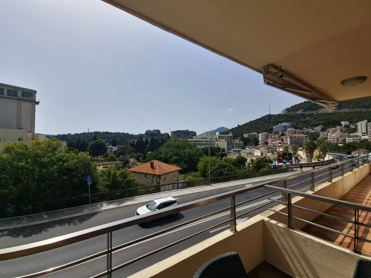 Rent, two bedroom apartment, 110m², Bečići, Budva
