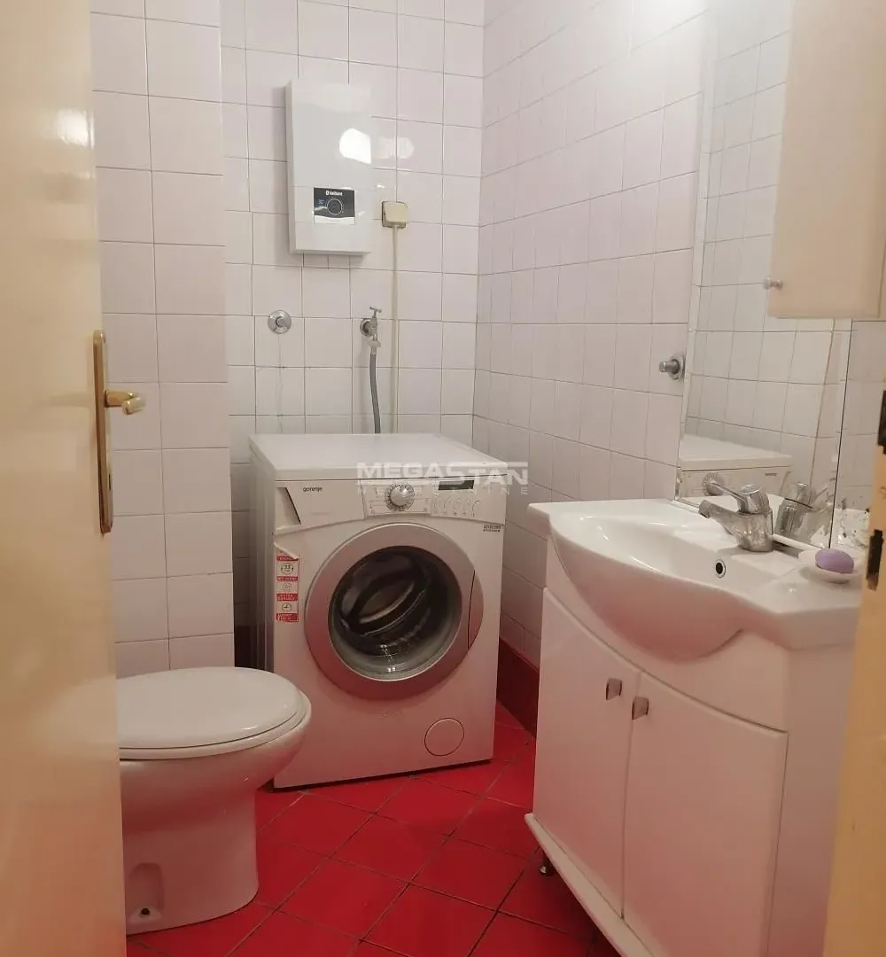 Rent, four bedroom apartment, 115m², Kalenić Pijaca, Vračar Sve Podlokacije