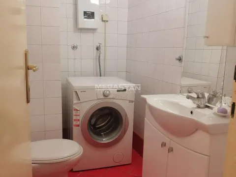 Izdavanje, četvorosoban stan, 115m², Kalenić Pijaca, Vračar Sve Podlokacije - image 12