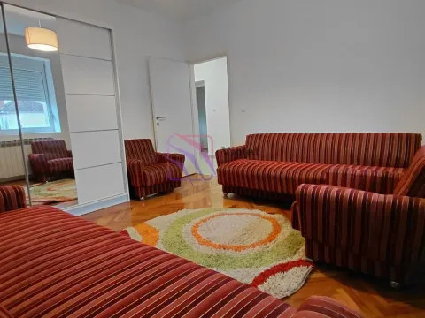 Rent, house, 200m², Gornja Gorica, Podgorica - image 33