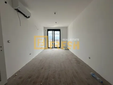 Prodaja, dvosoban stan, 77m², Tološi, Podgorica - image 3
