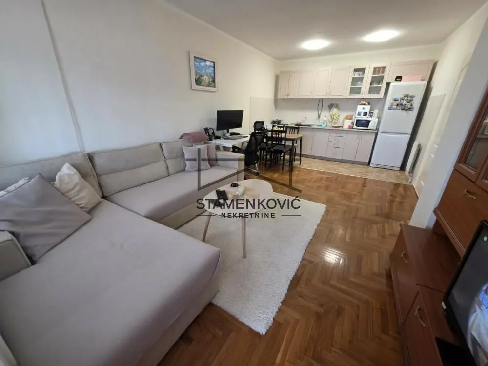 Prodaja, dvosoban stan, 47m², Bulevar Evrope, Novi Sad Sve Podlokacije