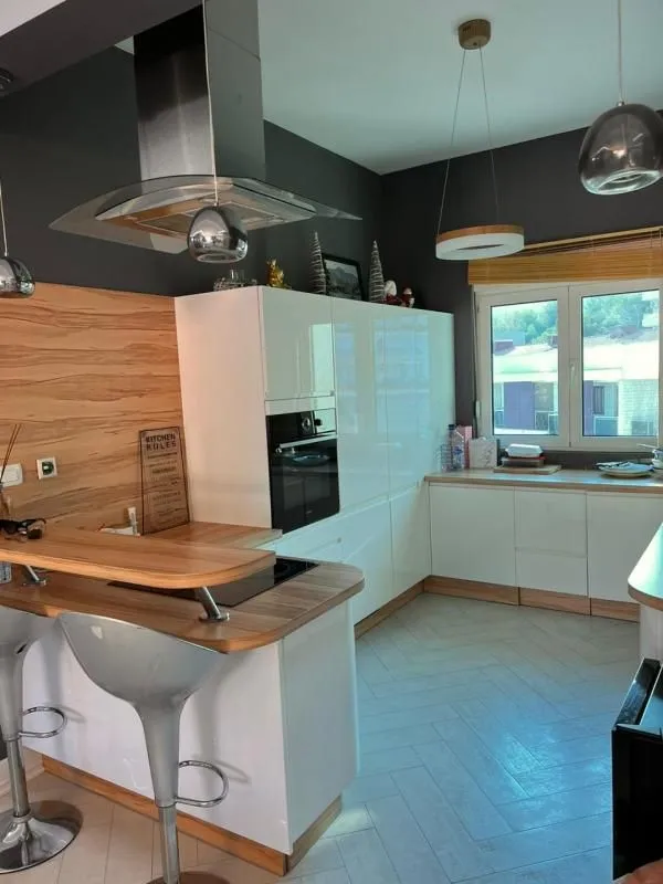 Prodaja, dvosoban stan, 120m², Bečići, Budva
