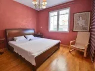 Izdavanje, dvosoban stan, 86m², Dobrota, Kotor - image 10