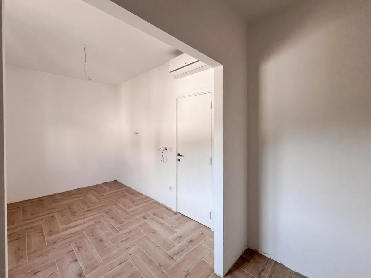 Prodaja, dvosoban stan, 69m², Tivat, Crna Gora