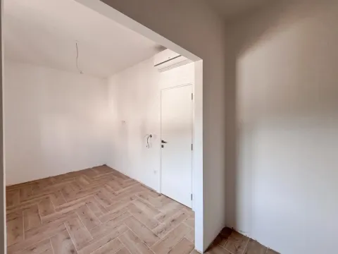 Prodaja, dvosoban stan, 69m², Tivat, Crna Gora - image 15