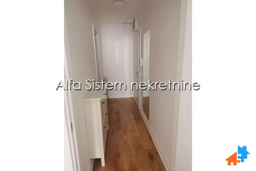 Izdavanje, dvosoban stan, 40m², Savski Venac, Beograd