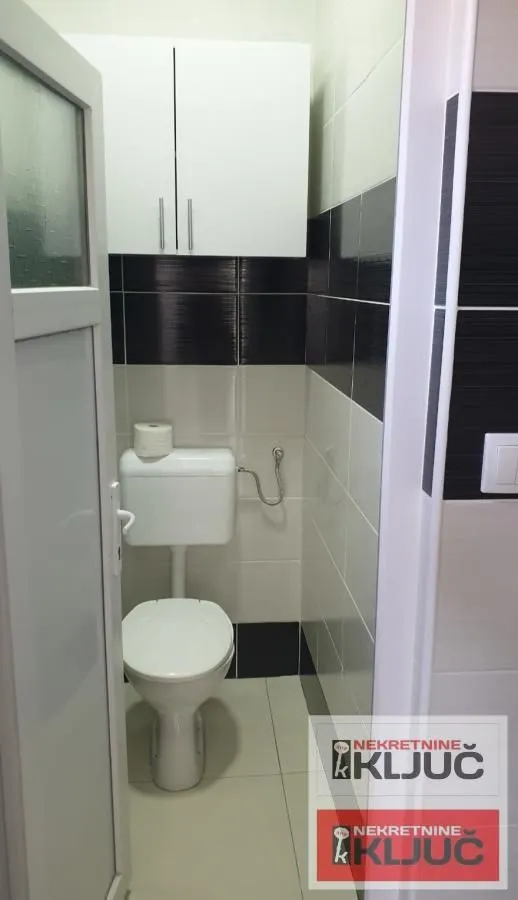 Izdavanje, jednosoban stan, 50m², Petrovaradin, Novi Sad