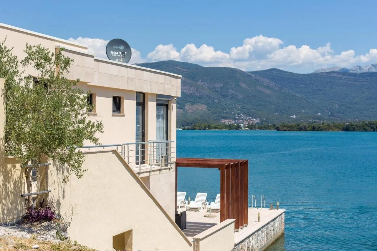 Sale, house, 170m², Krašići, Tivat