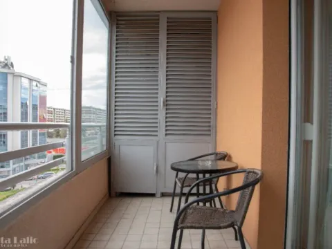 Prodaja, garsonjera, 33m², City Kvart, Podgorica - image 4