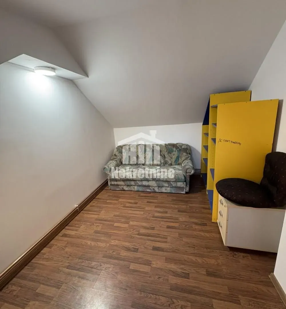 Prodaja, trosoban stan, 71m², Zemun Kalvarija, Zemun Sve Podlokacije