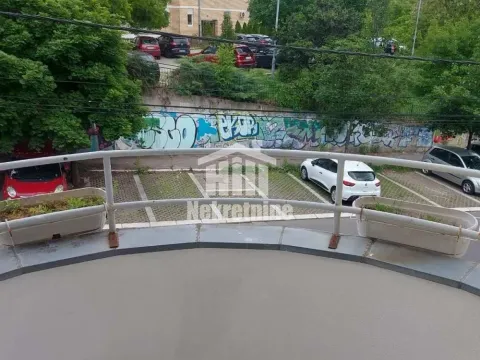 Izdavanje, kuća, 180m², Čukarica, Beograd - image 17