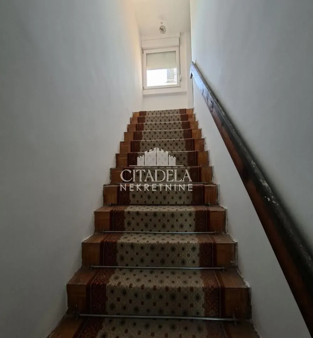 Sale, four bedroom apartment, 118m², Banjica, Voždovac Sve Podlokacije